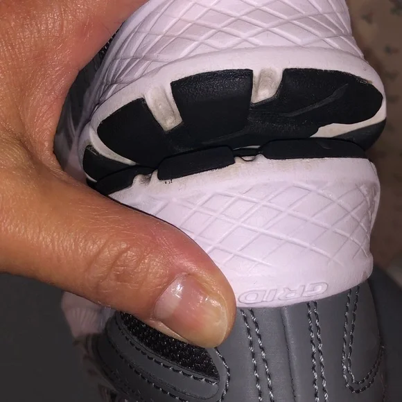 Saucony Wmn’s Running Sneakers - Picture 7 of 9